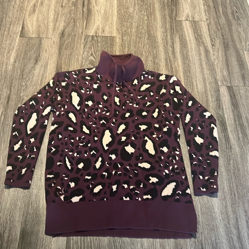 Lou & Grey Animal print tunic sweater, L